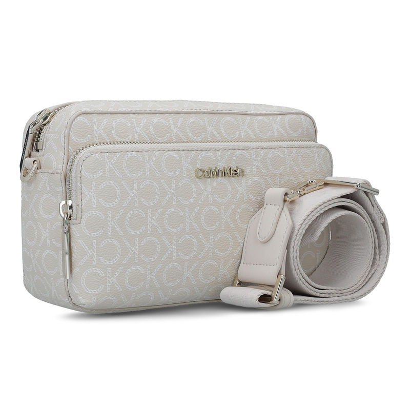 enska torba Calvin Klein CK MUST CAMERA BAG W PKT LG MONO